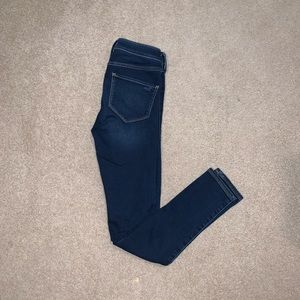 High waisted jeans/jeggings